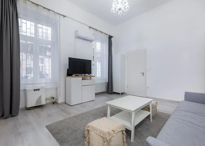 A36 Akacfa شقة بودابست