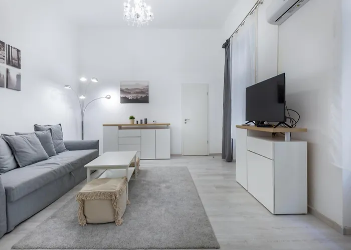 A36 Akacfa بودابست